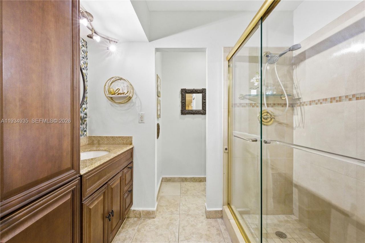 6358 Milk Wagon Ln, Miami Lakes, FL 33014 Photo