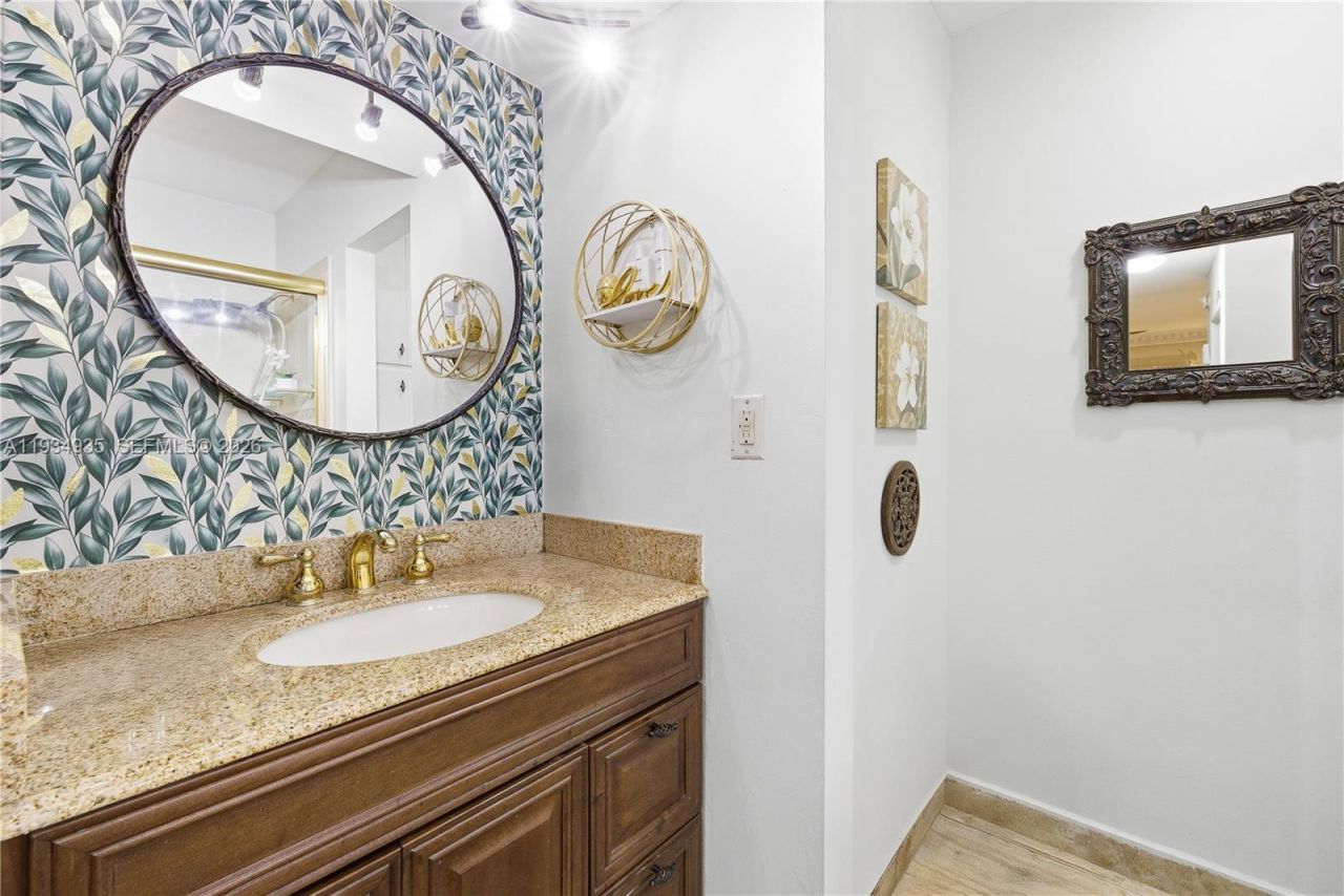 6358 Milk Wagon Ln, Miami Lakes, FL 33014 Photo