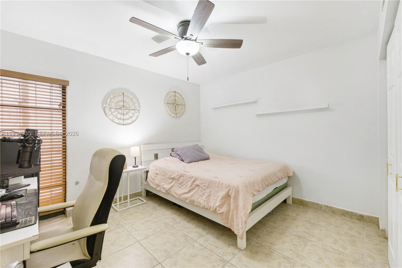 6358 Milk Wagon Ln, Miami Lakes, FL 33014 Photo