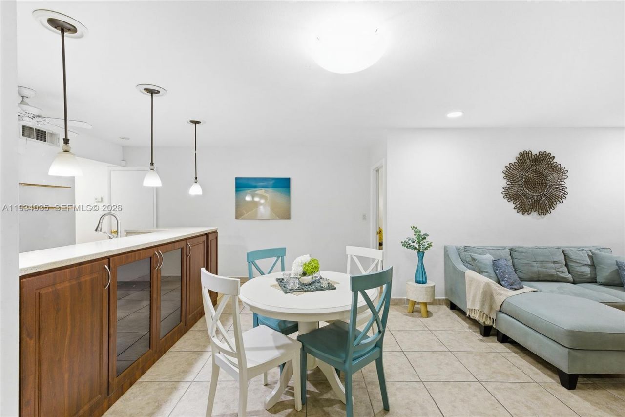 6358 Milk Wagon Ln, Miami Lakes, FL 33014 Photo