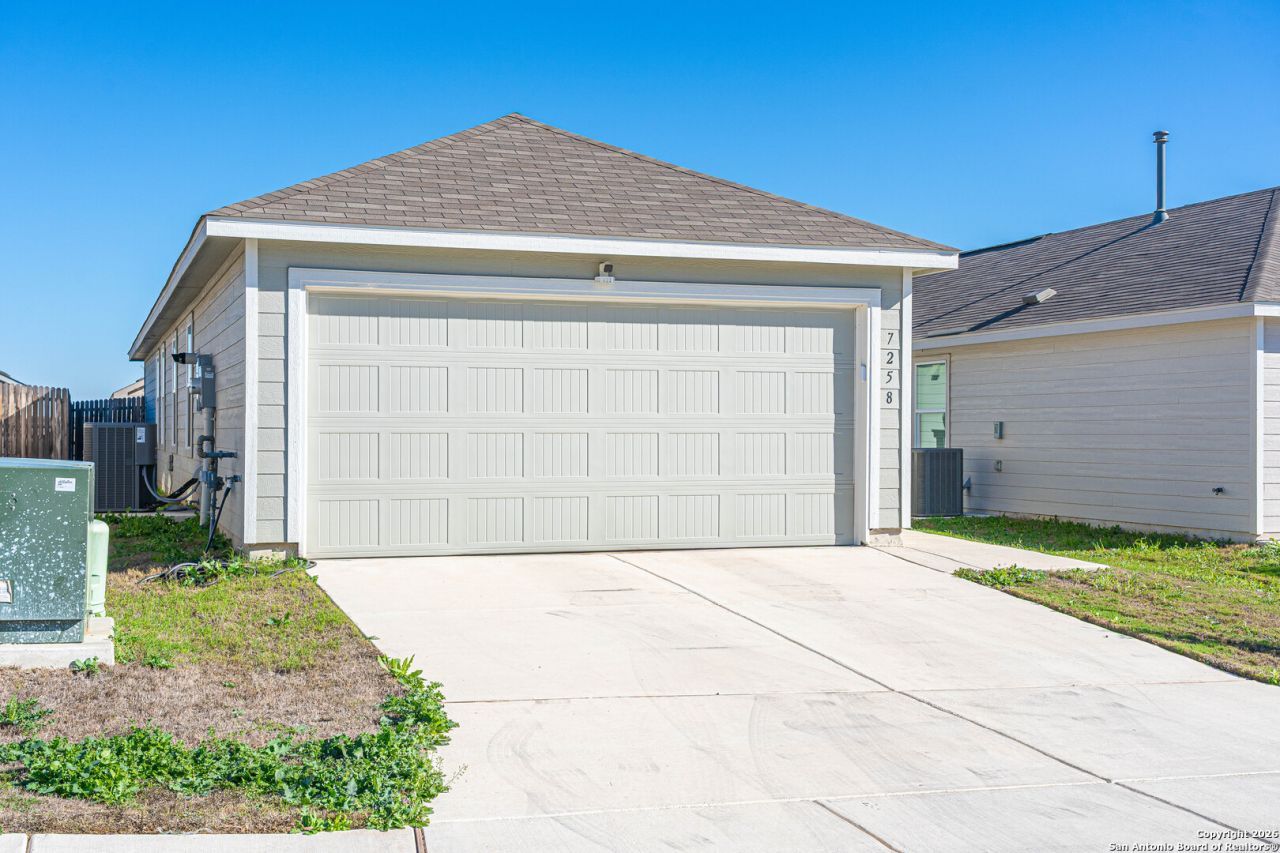 7258 Plow Run, San Antonio, TX 78252 Main Photo
