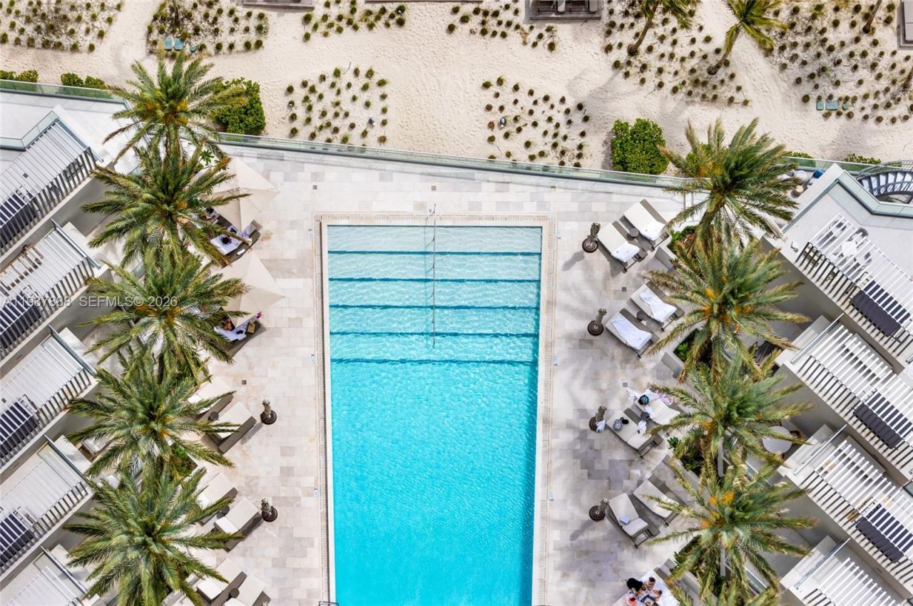 18501 Collins Ave , Unit 2502, Sunny Isles Beach, FL 33160 Photo