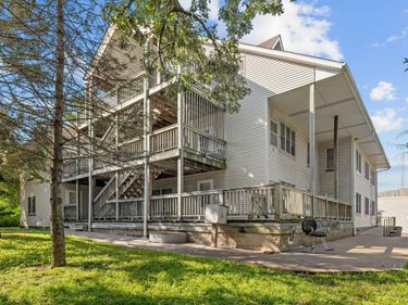 1053 Cromwell Avenue, Saint Paul, MN 55114