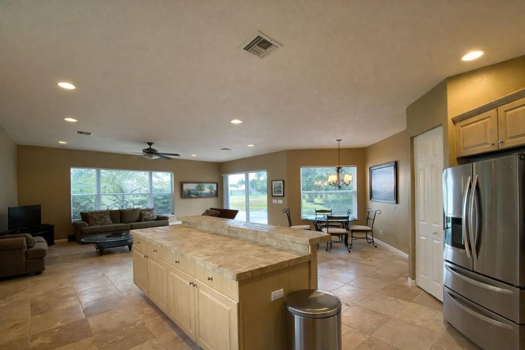 1381 Beacon Cir, Wellington, FL 33414 Photo