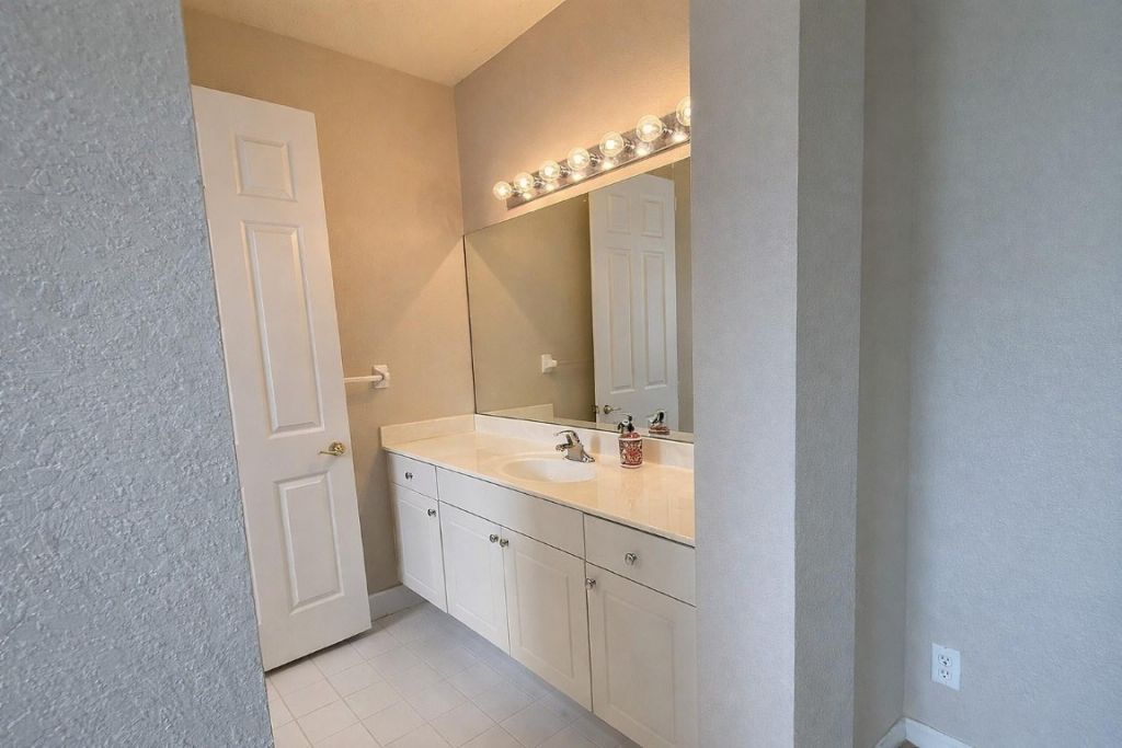 1381 Beacon Cir, Wellington, FL 33414 Photo