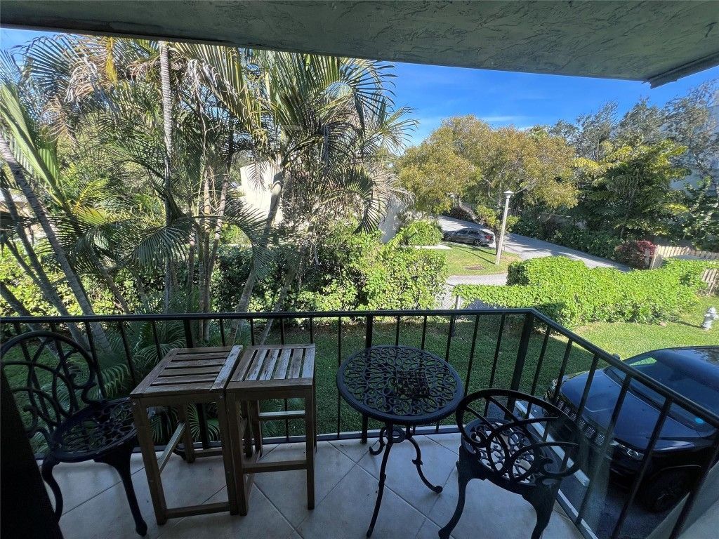 825 NW 13th, Unit 207, Boca Raton, FL 33486 Photo