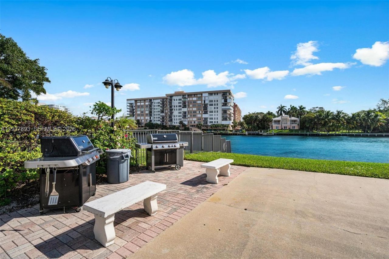 3150 NE 48th Ct, Unit 107, Lighthouse Point, FL 33064 Photo