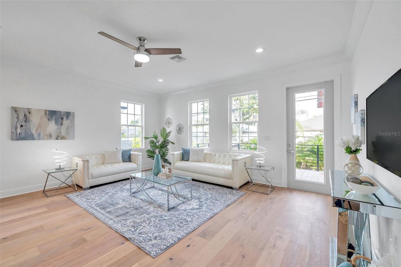 2345 Bahia Vista Street, Sarasota, FL 34239 Photo