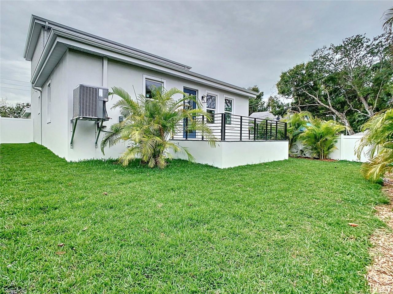 2345 Bahia Vista Street, Sarasota, FL 34239 Photo