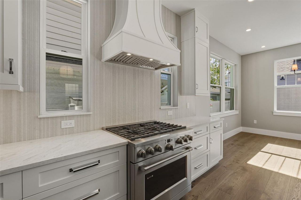 844 26th Avenue N, Saint Petersburg, FL 33704 Photo