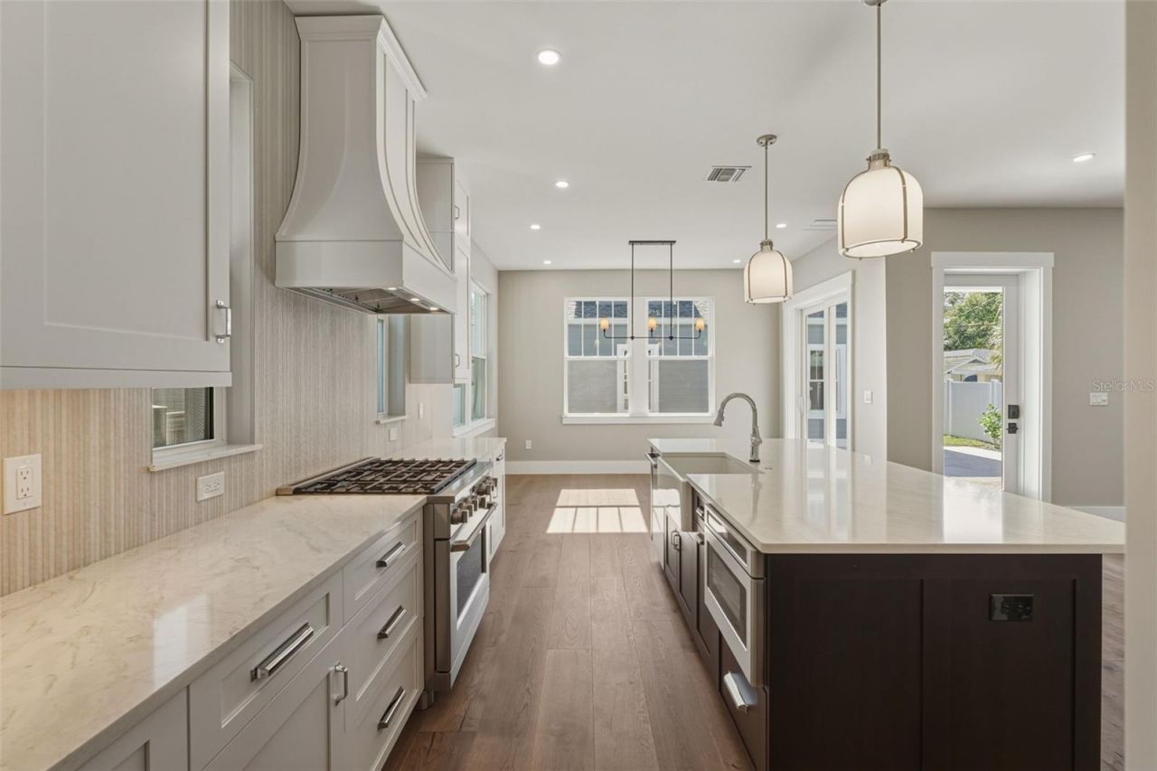 844 26th Avenue N, Saint Petersburg, FL 33704 Photo