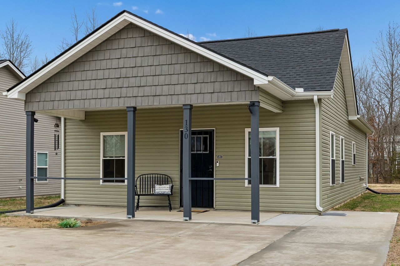 130 Eno Rd, Dickson, TN 37055 Main Photo