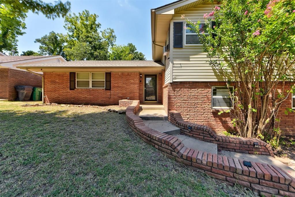 1601 N Markwell Place, Oklahoma City, OK 73127 Main Photo