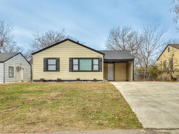1208 Jet Drive, Midwest City, OK 73110