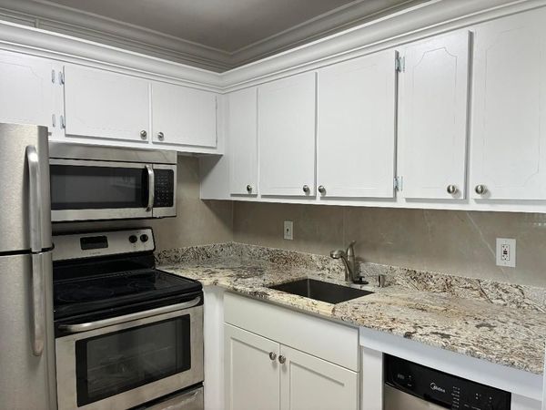 650 Horizons Avenue E, Unit 107, Boynton Beach, FL 33435