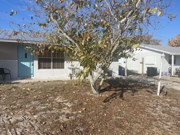 2309 NE Rustic Way, Jensen Beach, FL 34957