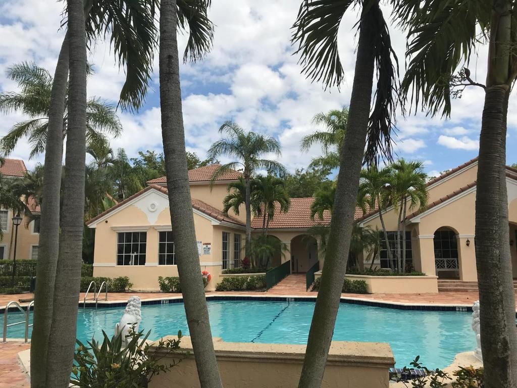 1739 Village Boulevard, Unit 207, West Palm Beach, FL 33409 Photo