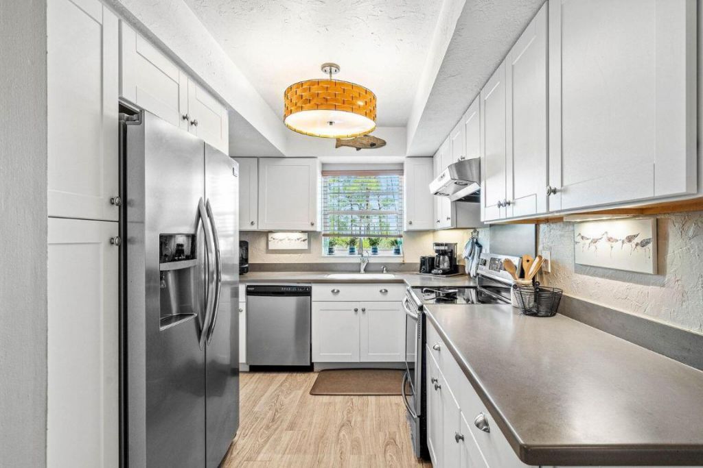 18081 SE Country Club Drive, Unit 32-313, Jupiter, FL 33469 Photo