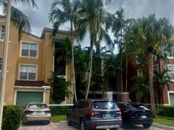 11770 Saint Andrews Place, Unit 202, Wellington, FL 33414