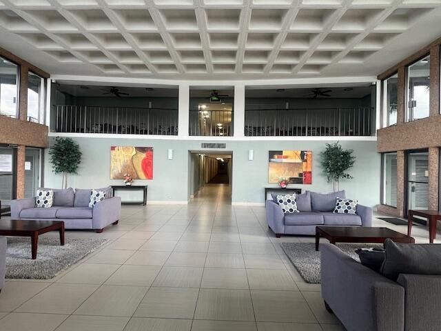 9440 SW 8th Street, Unit 417, Boca Raton, FL 33428 Photo