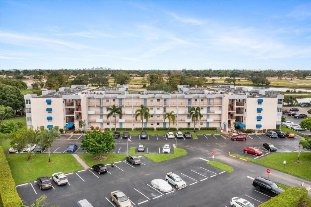 7500 NW 30th Place, Unit 123, Sunrise, FL 33313 Photo