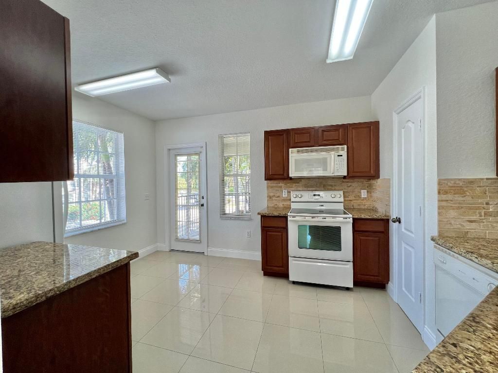 1110 Belmont Place, Boynton Beach, FL 33436 Photo