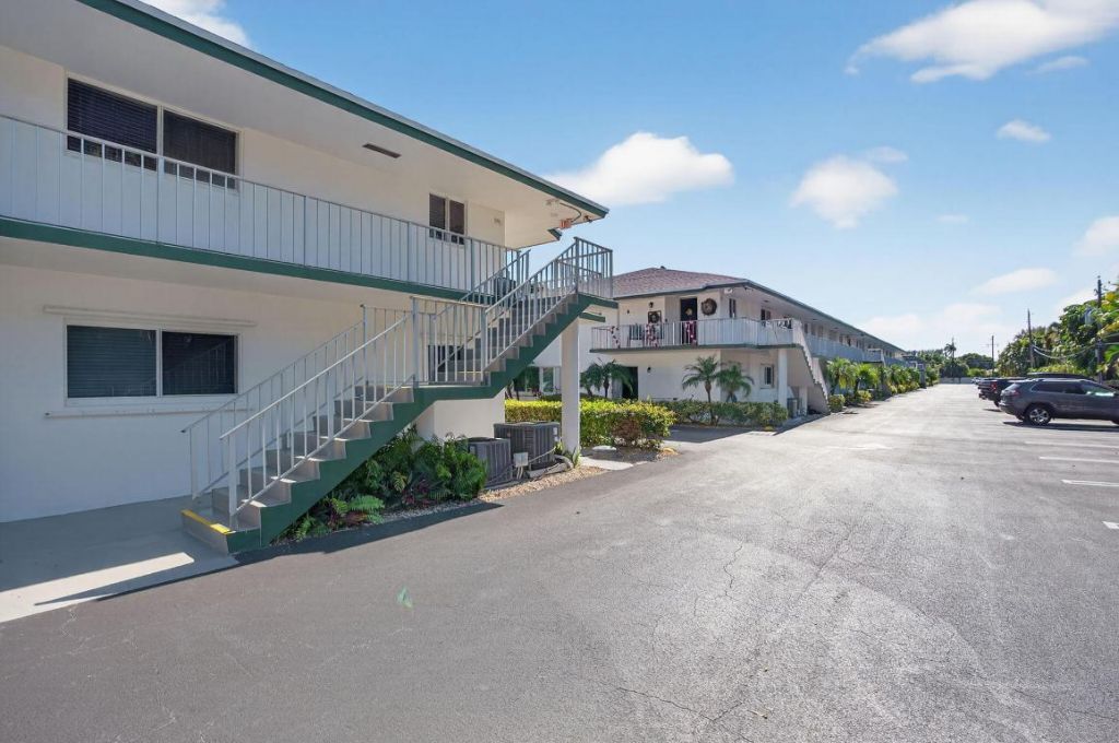 6 Garden Street, Unit 201p, Tequesta, FL 33469 Photo