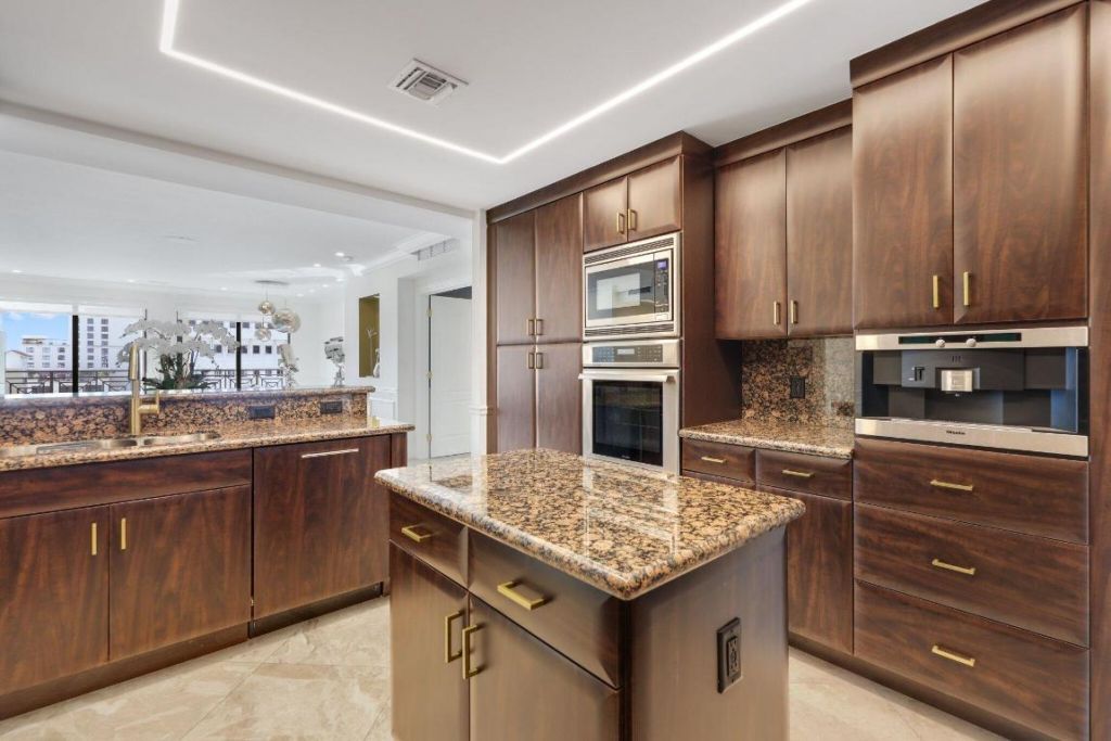 200 E Palmetto Park Road, Unit 811, Boca Raton, FL 33432 Photo