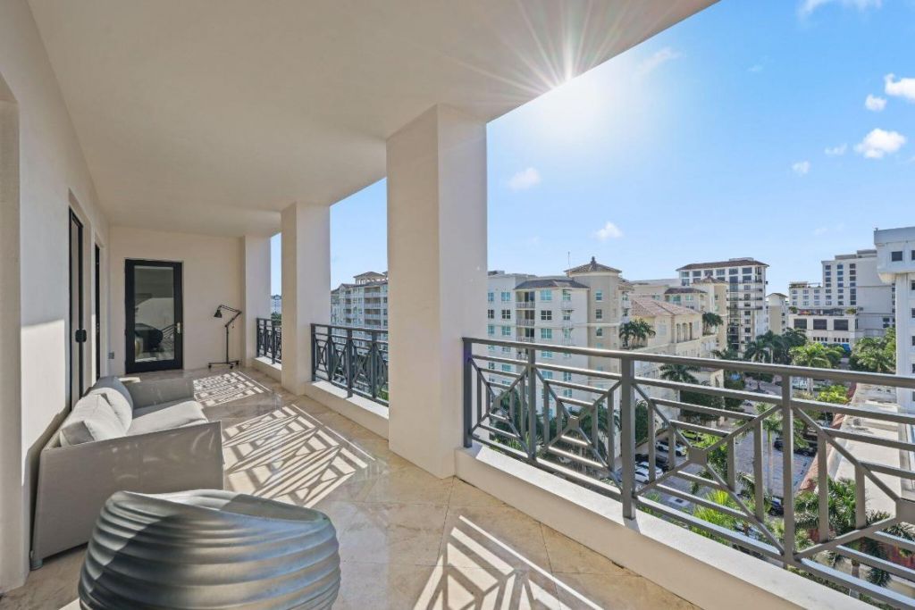 200 E Palmetto Park Road, Unit 811, Boca Raton, FL 33432 Photo