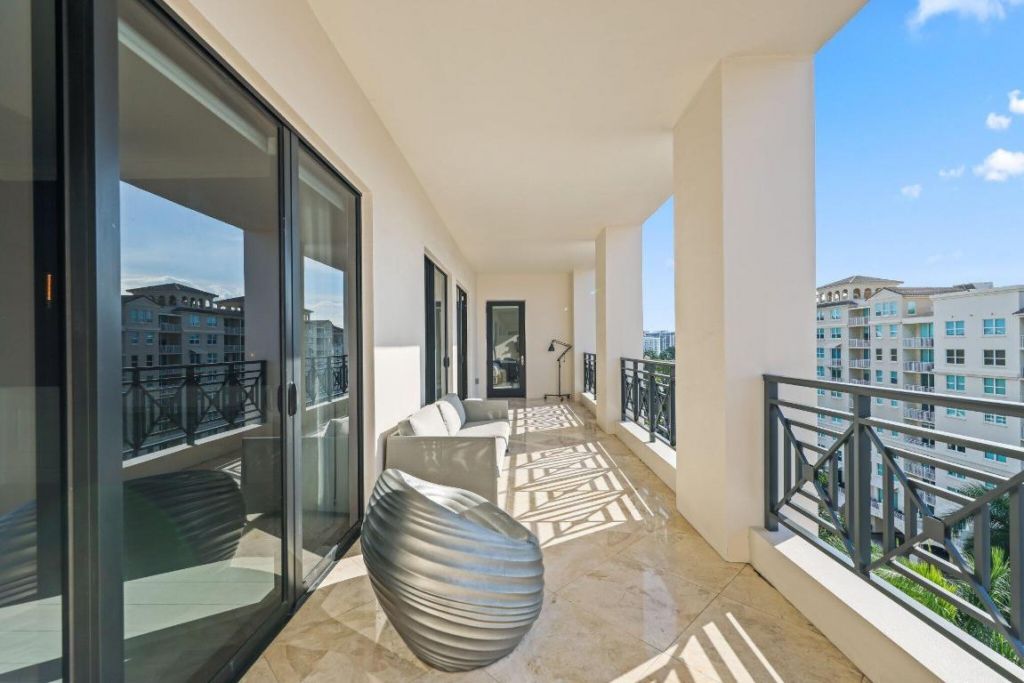 200 E Palmetto Park Road, Unit 811, Boca Raton, FL 33432 Photo