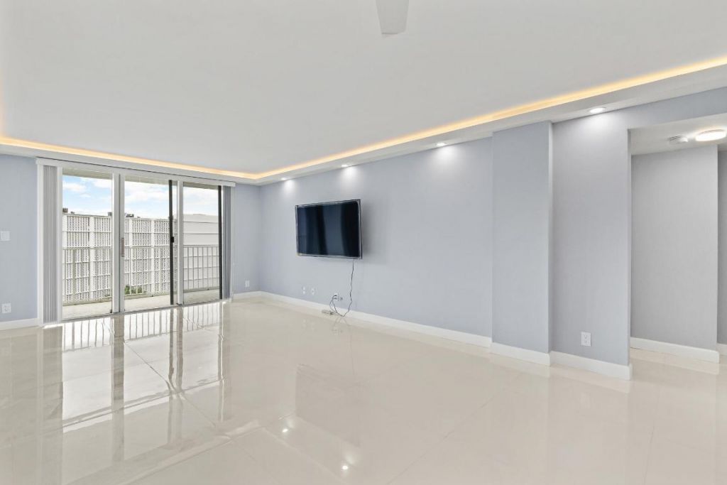 3580 S Ocean Boulevard, Unit 8b, South Palm Beach, FL 33480 Photo