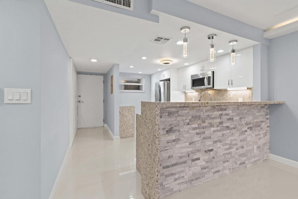 3580 S Ocean Boulevard, Unit 8b, South Palm Beach, FL 33480 Photo
