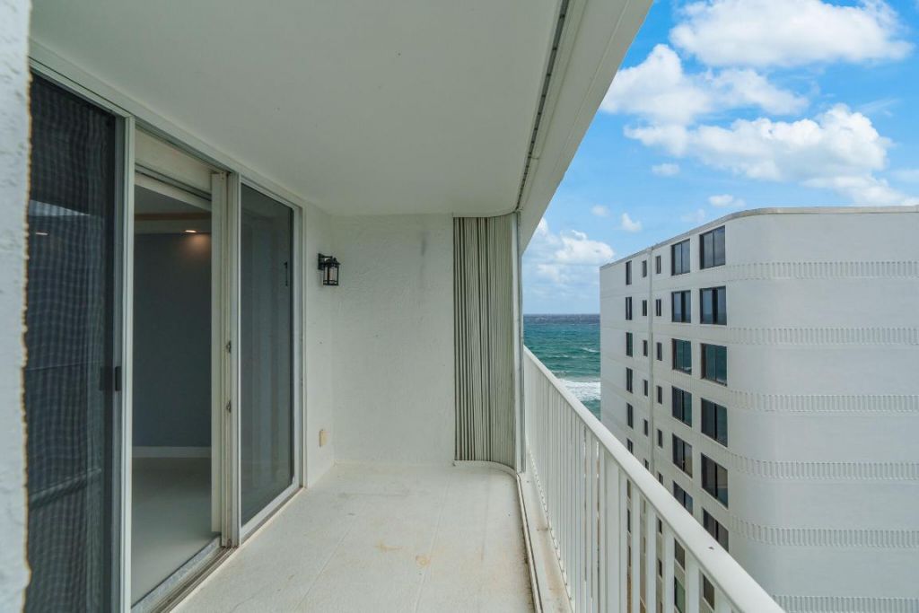 3580 S Ocean Boulevard, Unit 8b, South Palm Beach, FL 33480 Photo