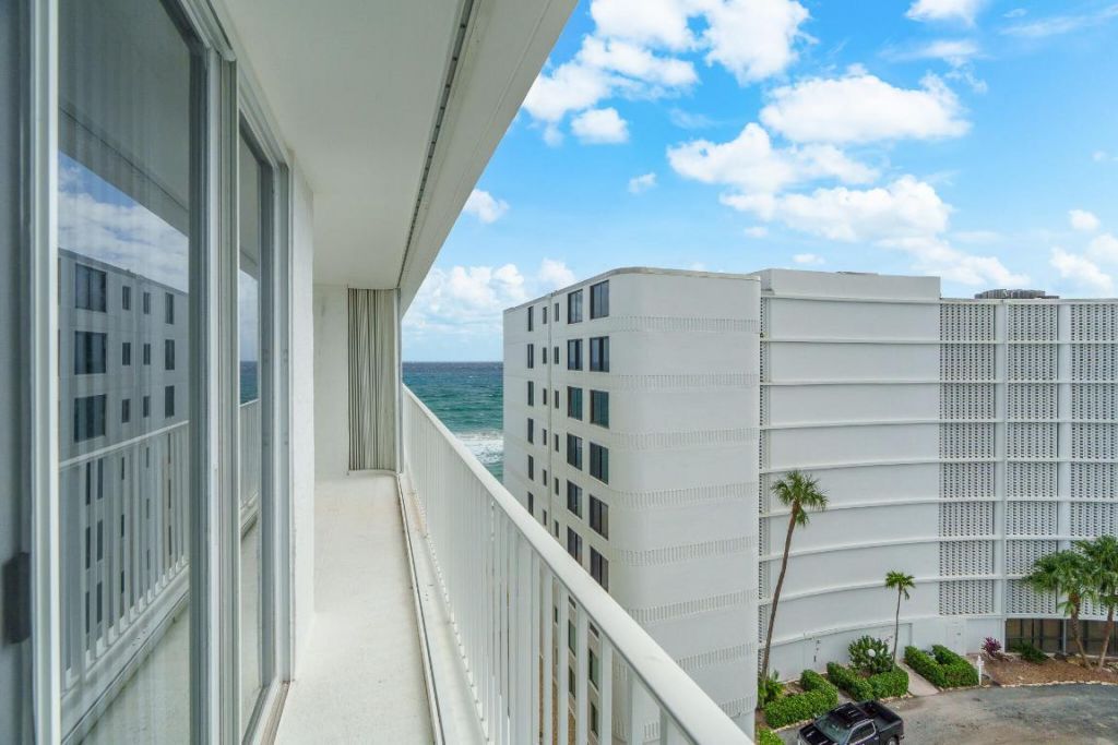 3580 S Ocean Boulevard, Unit 8b, South Palm Beach, FL 33480 Photo