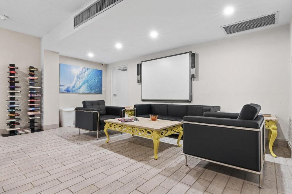 3580 S Ocean Boulevard, Unit 8b, South Palm Beach, FL 33480 Photo