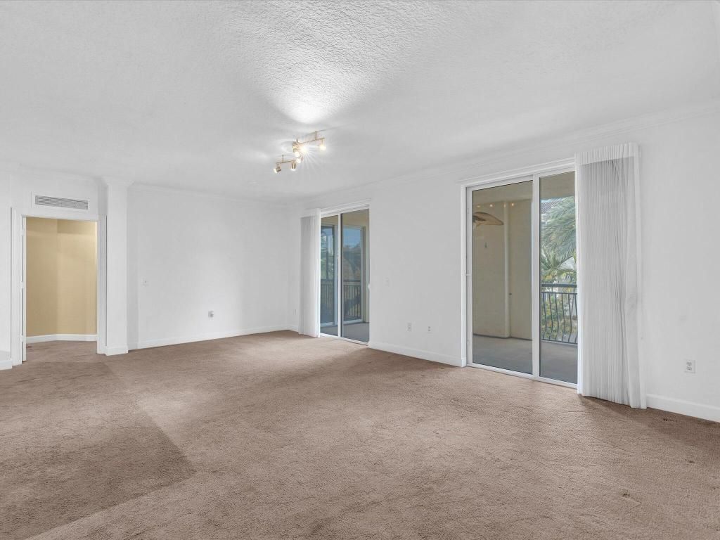 4303 Renaissance Way, Unit 303, Boynton Beach, FL 33426 Photo