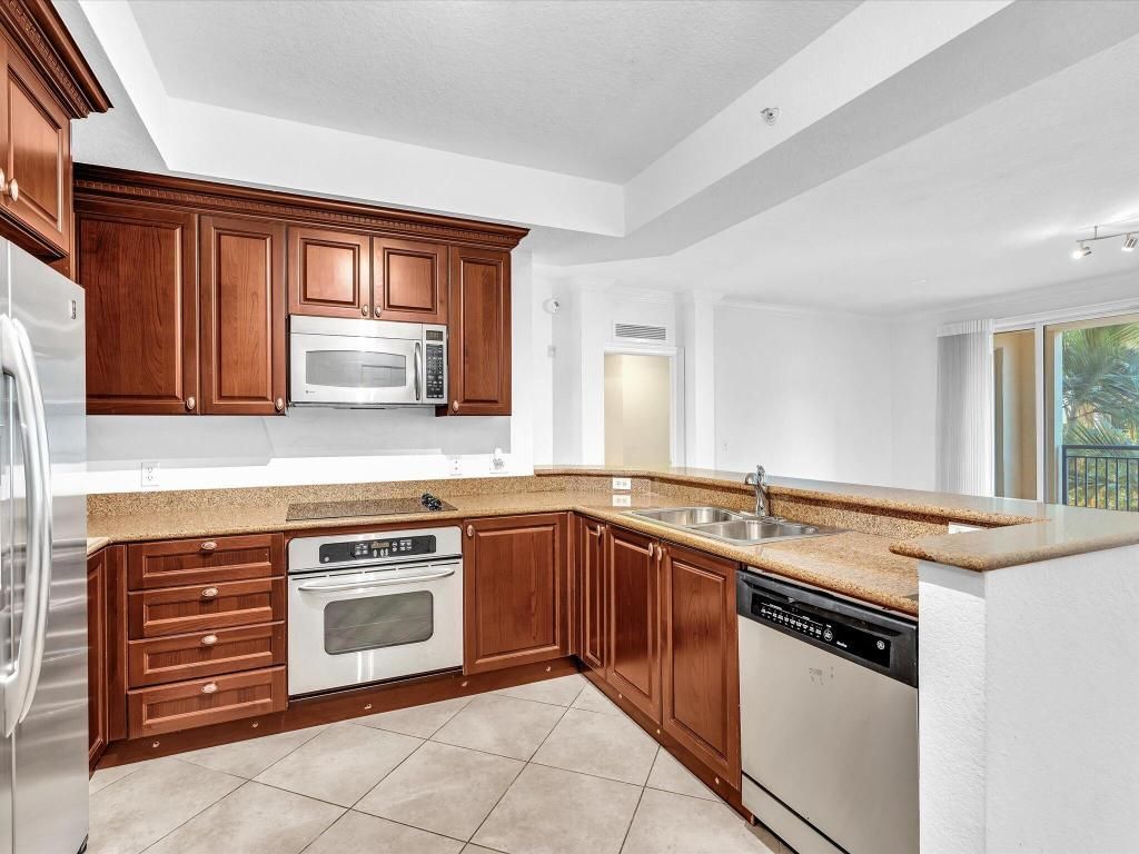 4303 Renaissance Way, Unit 303, Boynton Beach, FL 33426 Photo