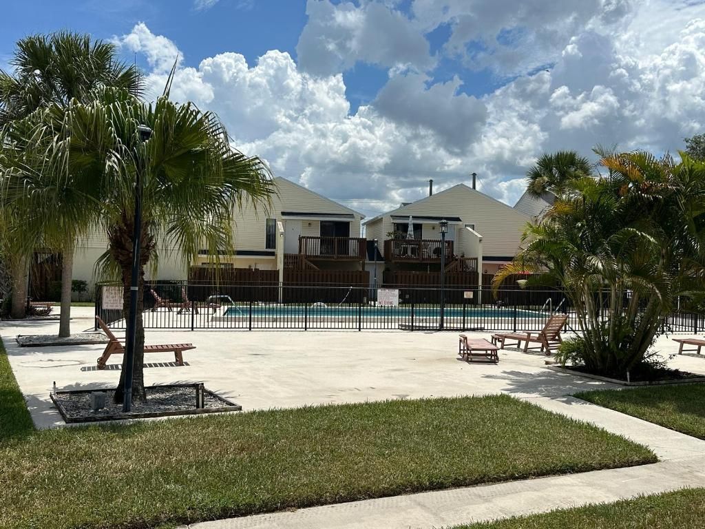 631 Executive Center Drive, Unit K101, West Palm Beach, FL 33401 Photo