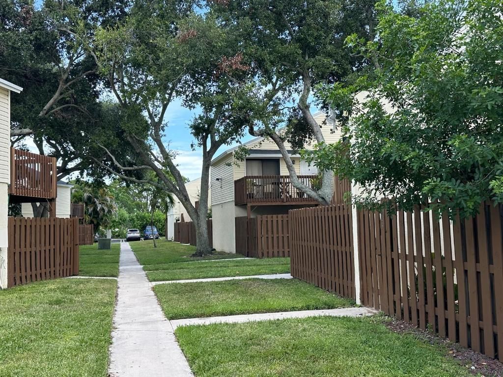 631 Executive Center Drive, Unit K101, West Palm Beach, FL 33401 Photo