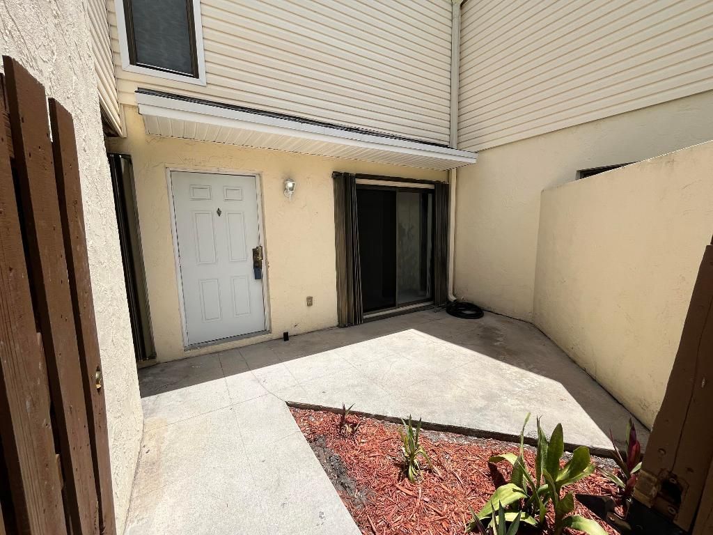 631 Executive Center Drive, Unit K101, West Palm Beach, FL 33401 Photo
