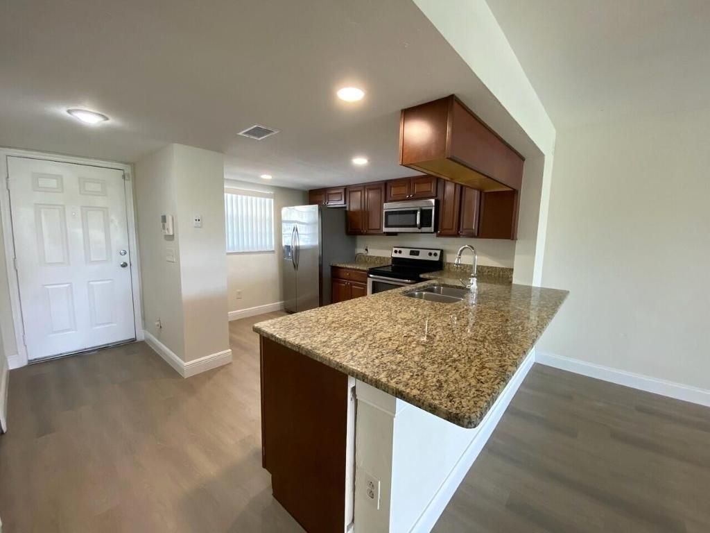 1604 Palm Beach Trace Drive, Royal Palm Beach, FL 33411 Photo