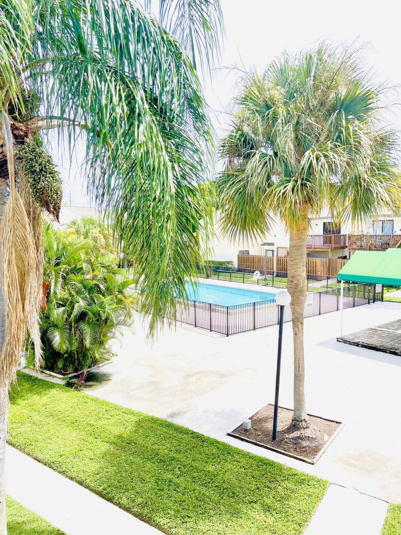 635 Executive Center Drive, Unit M202, West Palm Beach, FL 33401 Photo