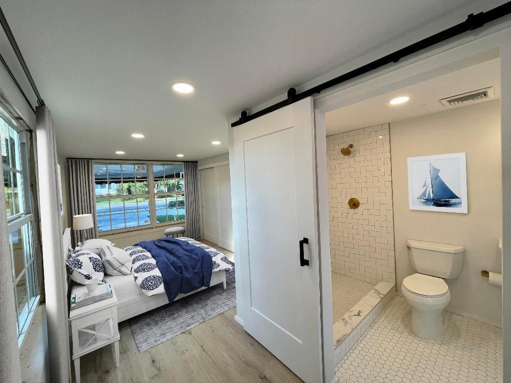 360 Alhambra Place, West Palm Beach, FL 33405 Photo