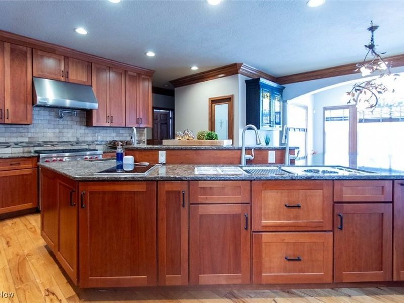 6576 Torington Drive, Medina, OH 44256 Photo 8