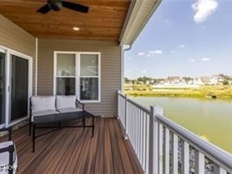 10115 Carrie Court, New Middletown, OH 44442 Photo 4