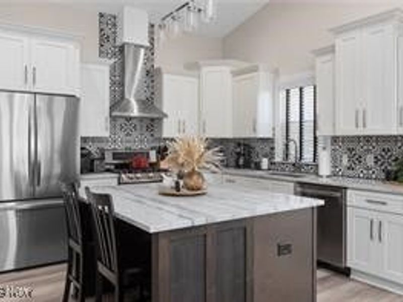 10115 Carrie Court, New Middletown, OH 44442 Photo 9