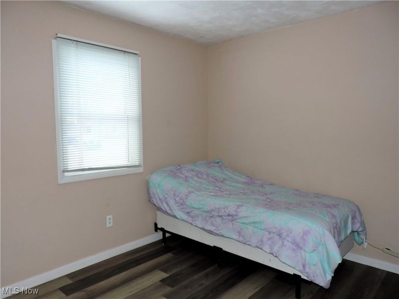 560 Case Avenue, Elyria, OH 44035 Photo 10