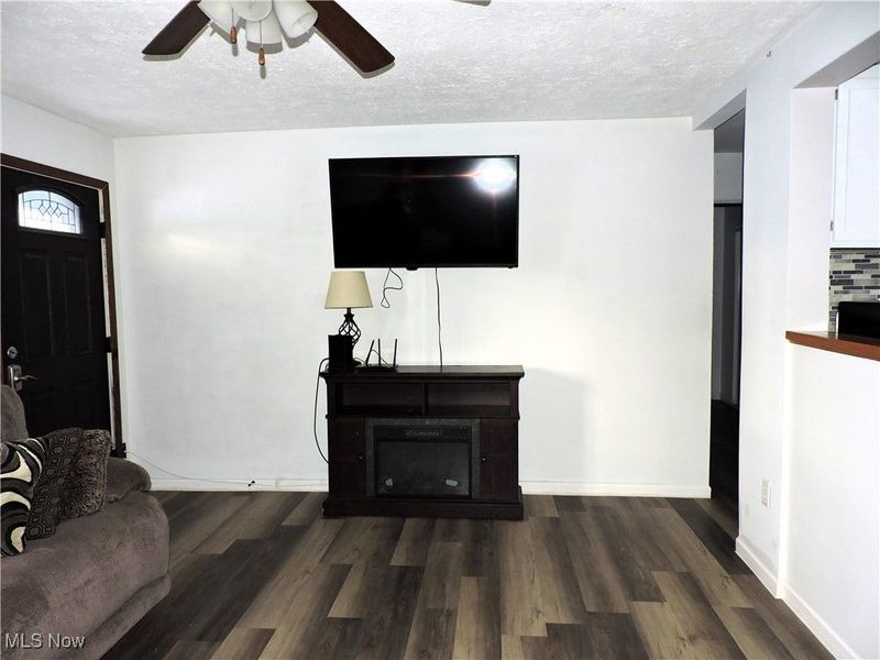 560 Case Avenue, Elyria, OH 44035 Photo 4