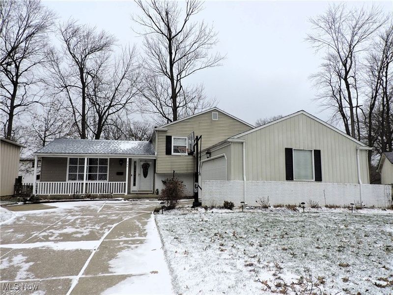 940 Bennett Drive, Elyria, OH 44035 Photo 1