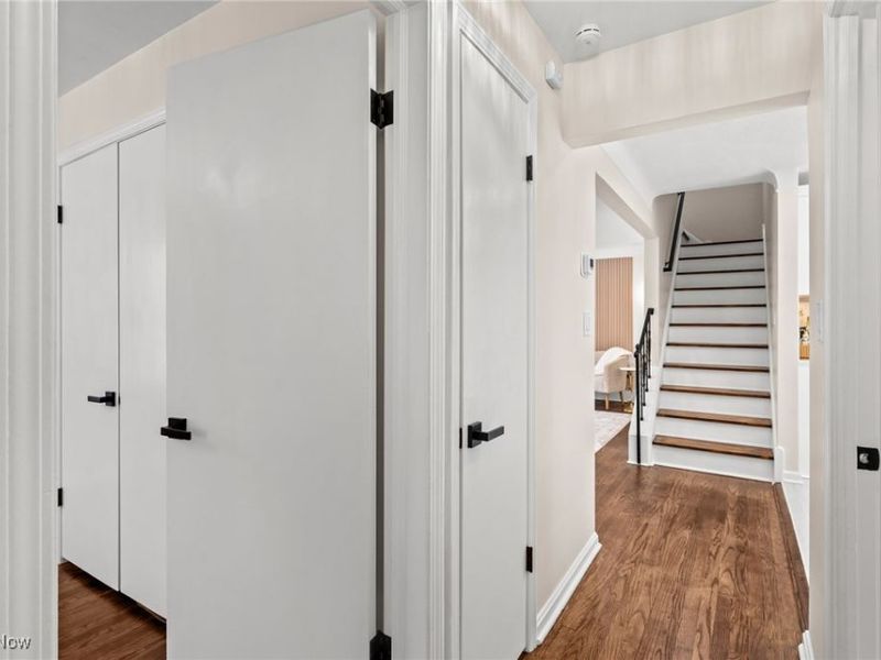 1114 W Miner Road, Mayfield Heights, OH 44124 Photo 18